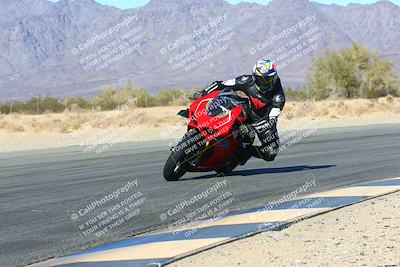 media/Jan-08-2022-SoCal Trackdays (Sat) [[1ec2777125]]/Turn 6 Inside (1pm)/